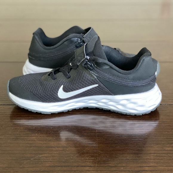 Nike Revolution 6 Flyease - Picture 6 of 7